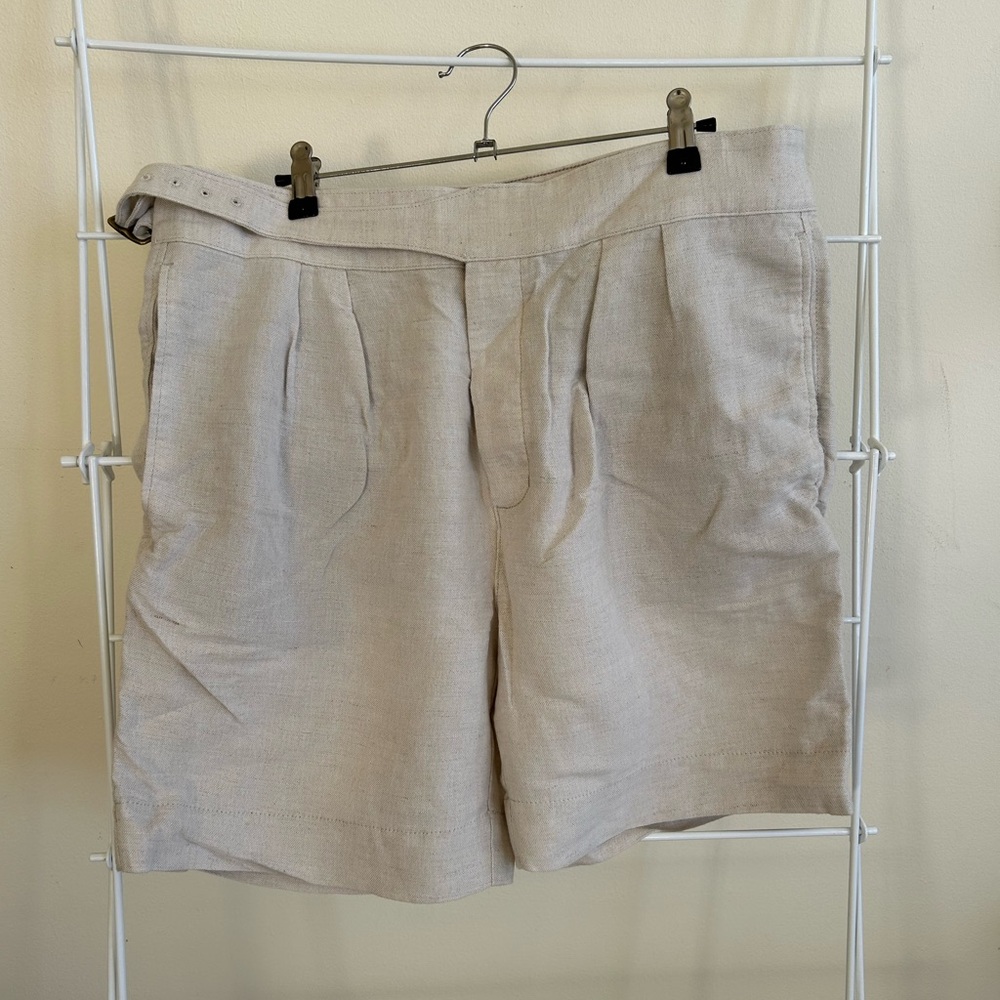 Banana Republic pleated linen shorts